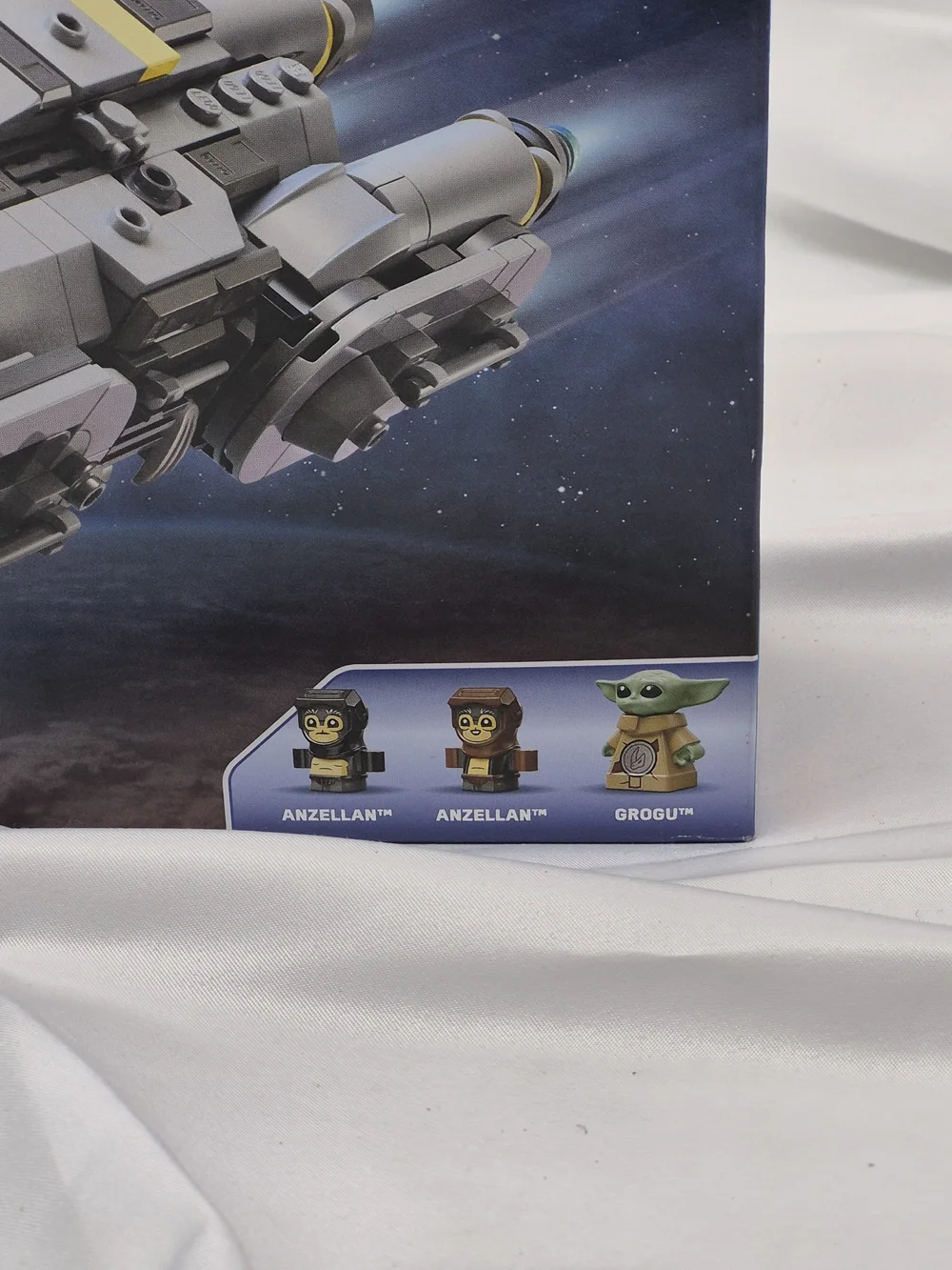 LEGO Star Wars Anzellan Starship 75445 - Gray and Yellow Building Set